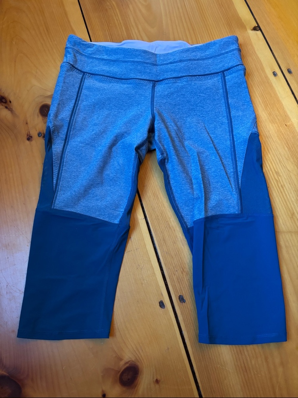 LULULEMON 10 Blue Heather Crops Pockets